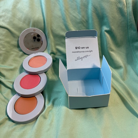 Alleyoop stack the odds Blush, Bronzer & Highlighter Trio - Picture 4 of 4